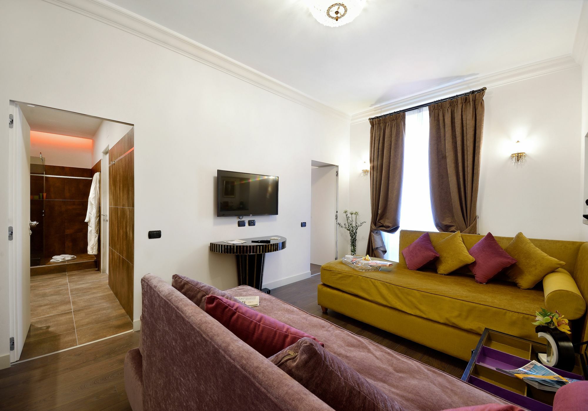 Suites Rome Condotti Экстерьер фото