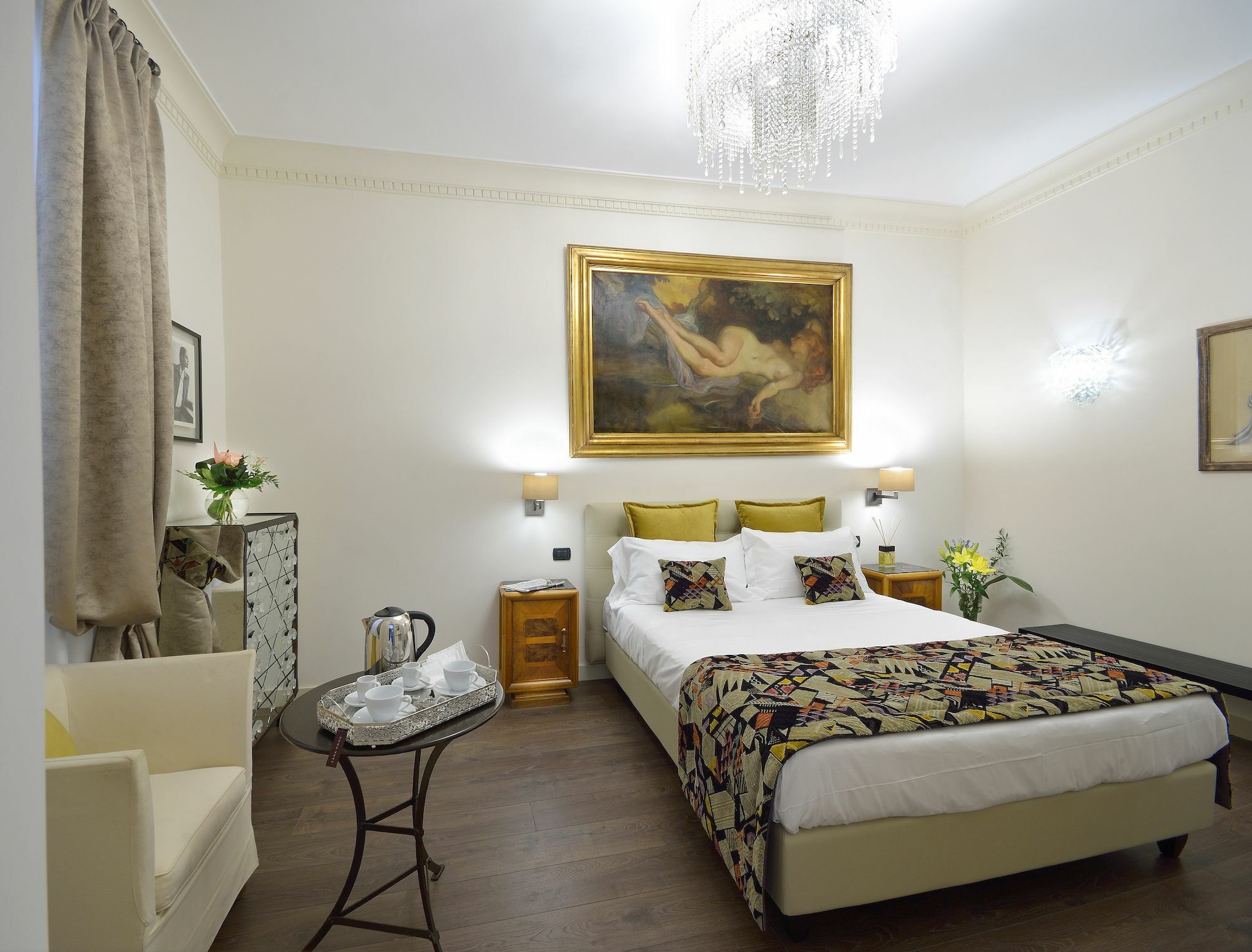Suites Rome Condotti Экстерьер фото