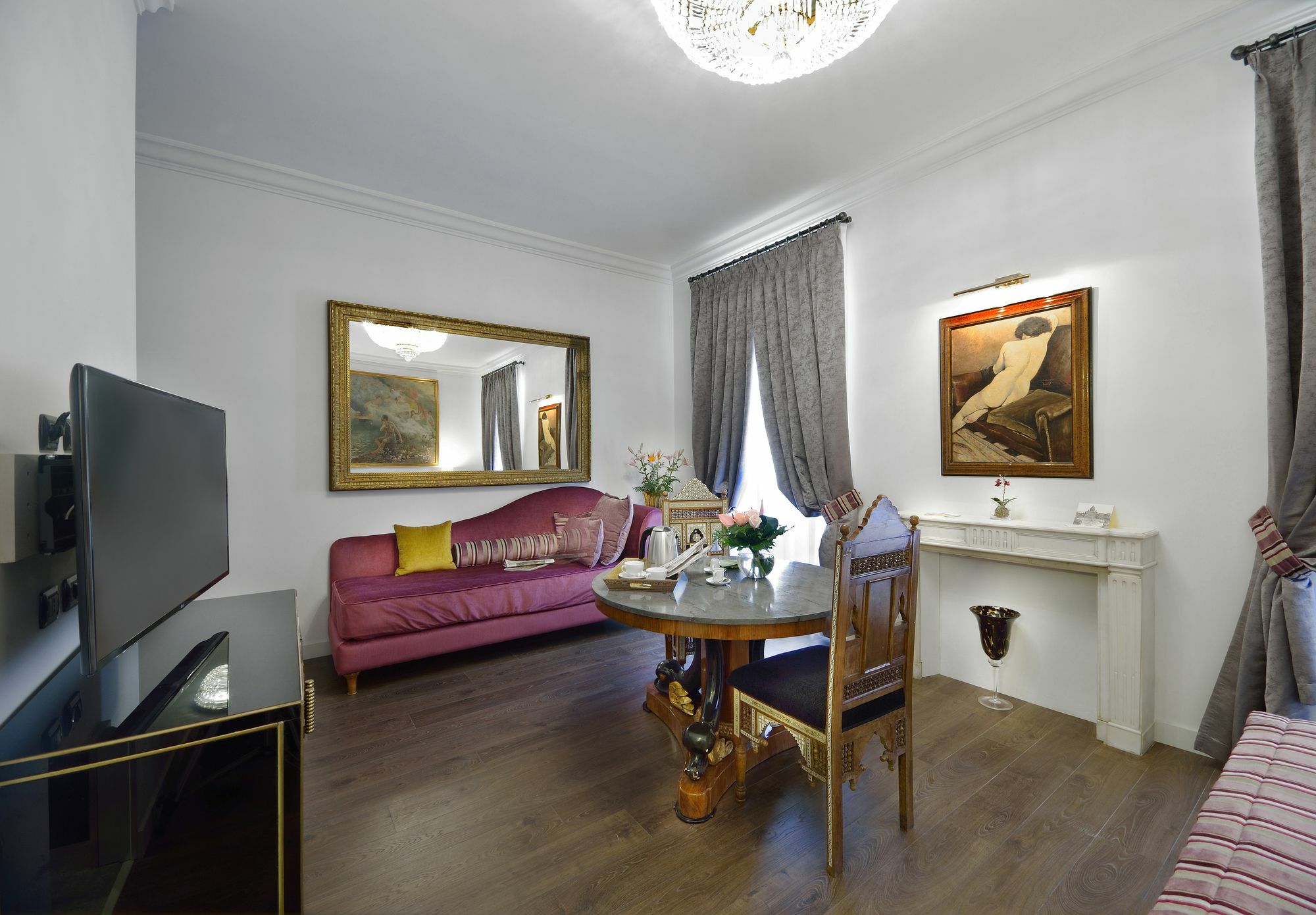 Suites Rome Condotti Экстерьер фото